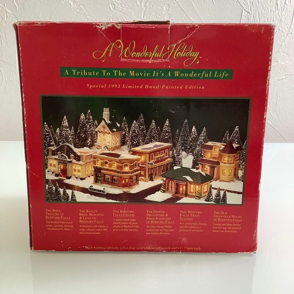 It’s a Wonderful Life The old Granville House of Bedford Falls Illuminated - Picture 11 of 12